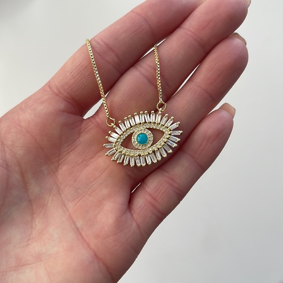 Jewelry - Evil eye crystal necklace 18k gold plated